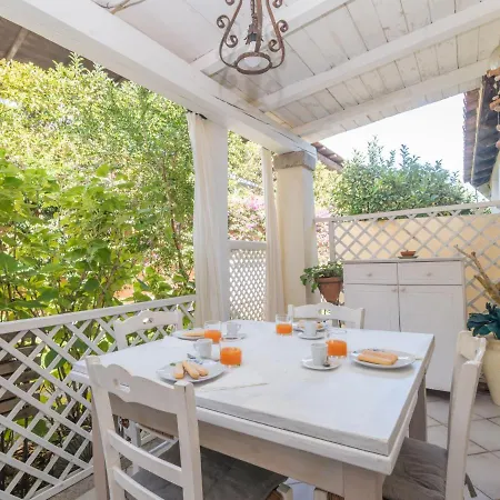Elicriso By Interhome *